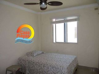 Foto 15 de Alquiler Villa en Ciudadela Cerrada con salida al mar y piscina, Playas Villamil