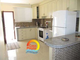 Foto 7 de Alquiler Villa en Ciudadela Cerrada con salida al mar y piscina, Playas Villamil