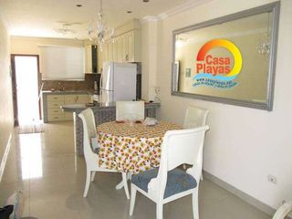 Foto 6 de Alquiler Villa en Ciudadela Cerrada con salida al mar y piscina, Playas Villamil