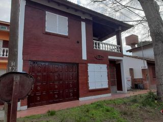 Casa en venta - 2 Dormitorios 1 Baño - 103mts2 - La Lucila Del Mar