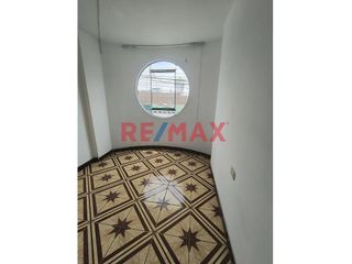 Foto 8 de 🌟 ¡OPORTUNIDAD ÚNICA EN TRUJILLO! 🌟

¿Estás buscando un hogar acogedor y moderno en una ubicación privilegiada? ¡Descubre este hermoso departamento