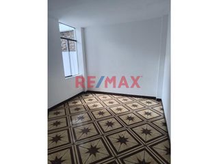 Foto 3 de 🌟 ¡OPORTUNIDAD ÚNICA EN TRUJILLO! 🌟

¿Estás buscando un hogar acogedor y moderno en una ubicación privilegiada? ¡Descubre este hermoso departamento