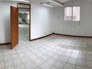 Foto 8 de Galpón Industrial 1060m2 sector comité del pueblo