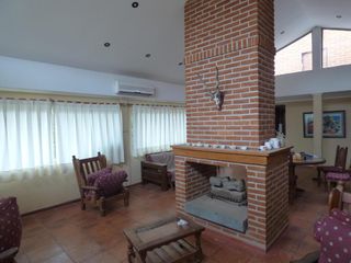 Casa en Venta en La Plata - Dacal Bienes Raíces