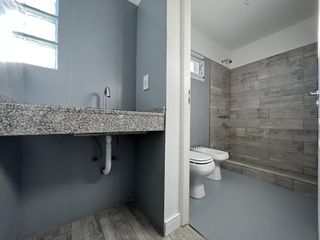 CASA EN VENTA  DE DOS DORMITORIOS CON COCHERA- DON MATEO - A ESTRENAR