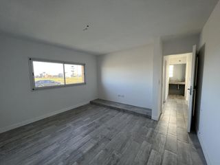 CASA EN VENTA  DE DOS DORMITORIOS CON COCHERA- DON MATEO - A ESTRENAR