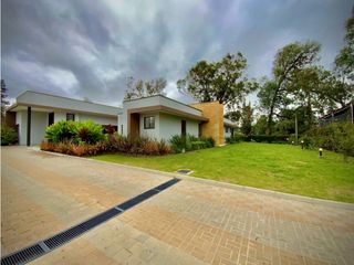 Venta Casa Campestre Independiente Llanogrande (Rionegro)