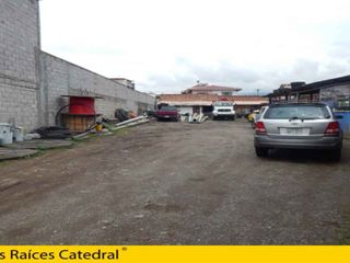 Terreno de venta en Av. Loja – código:13610