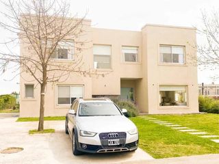 Foto 3 de Casa en venta barrio San Gabriel -Villanueva