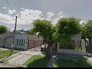 Casa  en Venta El Palomar / Moron (A008 826)