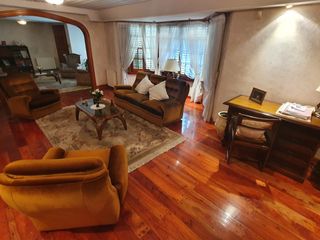 Foto 4 de Venta - Chalet seis ambientes con parque y quincho - Brandsen 4000 - Villa Primera