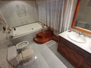 Foto 7 de Venta - Chalet seis ambientes con parque y quincho - Brandsen 4000 - Villa Primera