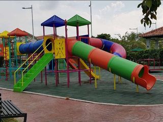 Foto 25 de Venta de casa esquinera lista a estrenar en urb, casalaguna a pocos min. de Riocentro el Dorado - acepto Biess.