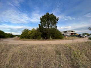 Lote en Costa Esmeralda Barrio Senderos IV 923 m2