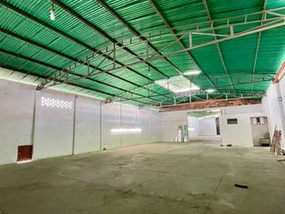 Foto 13 de bodega en arriendo en sevilla. Cod A4951