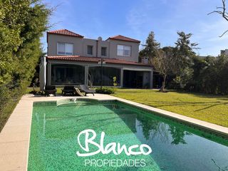 Casas en Venta en San Isidro | PROPERATI