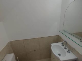 Dúplex en venta de 2 dormitorios c/ cochera en Nueva Pompeya
