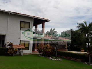 Foto 5 de VENDEMOS HERMOSA CASA CAMPESTRE CON PISCINA PRIVADA EN PRESTIGIOSO CONDOMINIO.