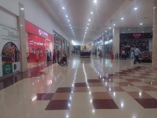 LOCAL EN VENTA CENTRO COMERCIAL AMERICANO