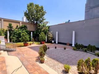 Alquilo Amplia Residencia en San Isidro -en Av. ida ideal para Embajadas, Instituciones grandes