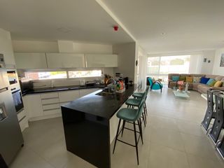 departamento de alquiler en manta zona sur