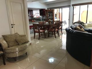 Foto 9 de Casa de venta en la Urbanización Saint Gallen, Sector City Mall.