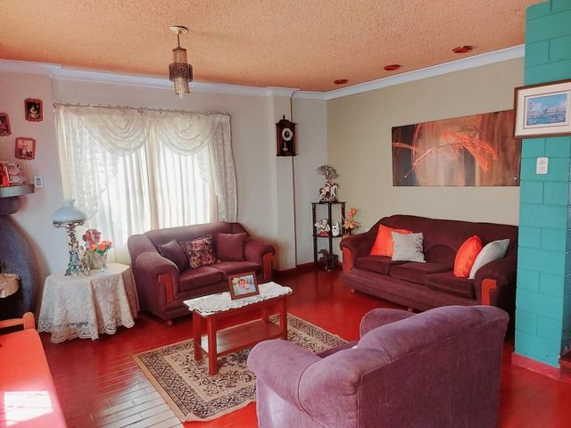 Vendo Casa en Urbanización Vista Bella - Trujillo