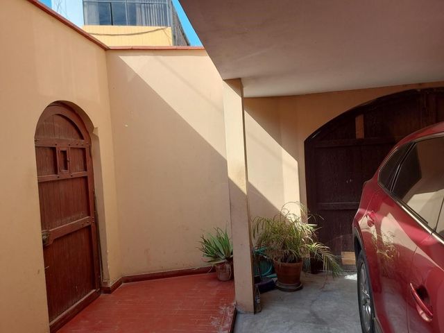 Vendo Casa en Urbanización Vista Bella - Trujillo