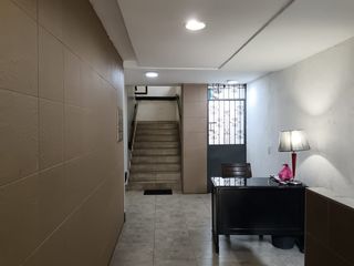 Foto 30 de Oficina de venta en Urdesa Central, 3 divisiones, 140 m2, ave principal.