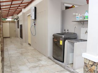 Foto 31 de Vendo amplia y hermosa propiedad esquinera Urbanizacion Terranostra Gerona km 13.5 de via a la costa