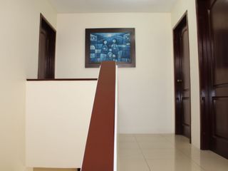 Foto 21 de Vendo amplia y hermosa propiedad esquinera Urbanizacion Terranostra Gerona km 13.5 de via a la costa