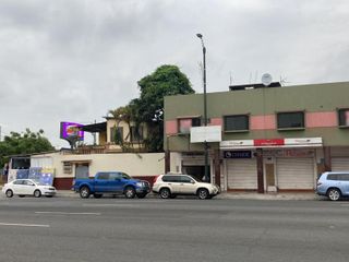 Venta de propiedad comercial en Av. Quito