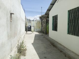 Terreno de Venta en Unidad Educativa Municipal de Calderón, Amalia Uriguen, Norte de Quito, Ecuador