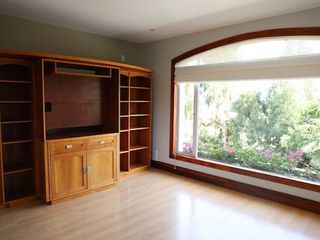 RENTA CASA DE LUJO EN URBANIZACION PRIVADA 4 DORMITORIOS PRINCIPALES + 1500 METROS DE TERRENO