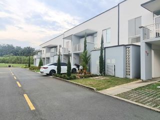 Foto 1 de VENDO CASA JAMUNDI EN CONDOMINIO DE 2 NIVELES PARA ESTRENAR