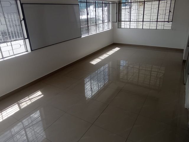 CASA COMERCIAL EN ALQUILER  - LAS CASAS