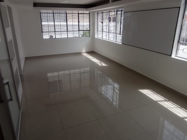 CASA COMERCIAL EN ALQUILER  - LAS CASAS