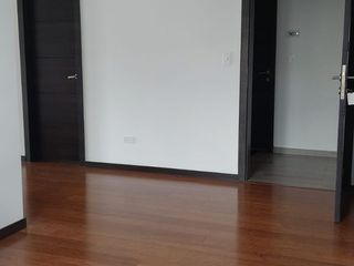 HERMOSO y MODERNO DEPARTAMENTO EN  BOSMEDIANO Y GONZÁLEZ SUÁREZ, QUITO, ECUADOR