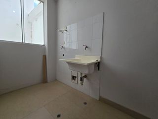 VENDO DEPARTAMENTO DE OCASIÓN 3ER PISO URB AVIFAP EN PIURA