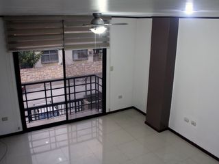 Foto 2 de DEPARTAMENTO EN LOMAS DE URDESA - 1ER PISO