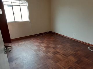 Foto 3 de Amplio departamento