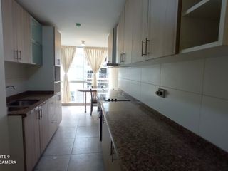 Foto 6 de VENTA DE AMPLIO  DEPARTAMENTO EN CONDOMINIO EN LA MOLINA