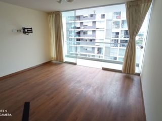 Foto 4 de VENTA DE AMPLIO  DEPARTAMENTO EN CONDOMINIO EN LA MOLINA
