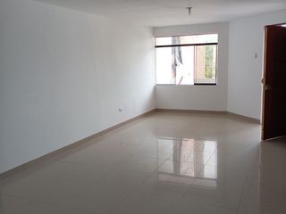 Foto 4 de SE VENDE EDIFICIO DE 4 PISOS, 1 DEPA POR PISO, 95 M2 CADA DEPA, 3 COCHERAS, FRENTE A PARQUE
