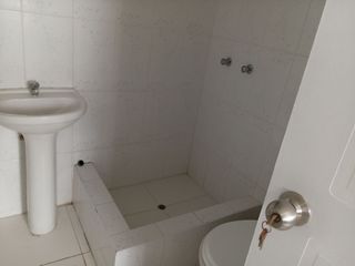 Foto 9 de SE VENDE EDIFICIO DE 4 PISOS, 1 DEPA POR PISO, 95 M2 CADA DEPA, 3 COCHERAS, FRENTE A PARQUE