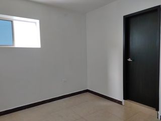 Departamento de alquiler en Samanes 1, Conjunto Cerrado, 1 parqueo.