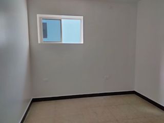 Departamento de alquiler en Samanes 1, Conjunto Cerrado, 1 parqueo.