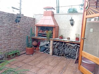 CASA EN VENTA, QUITO TENIS, $210000