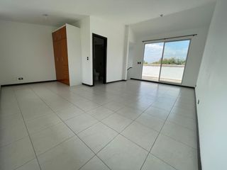 Foto 19 de ELEGANTE Y MODERNA CASA