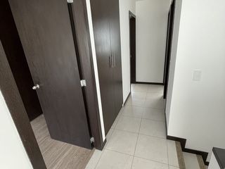 Foto 13 de ELEGANTE Y MODERNA CASA